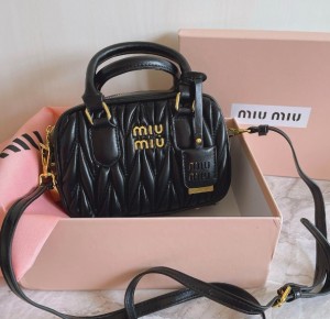 miumiu 巾着の通販｜au PAY マーケット